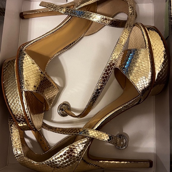 J Lo Gold Snakeskin Heels - Picture 7 of 7